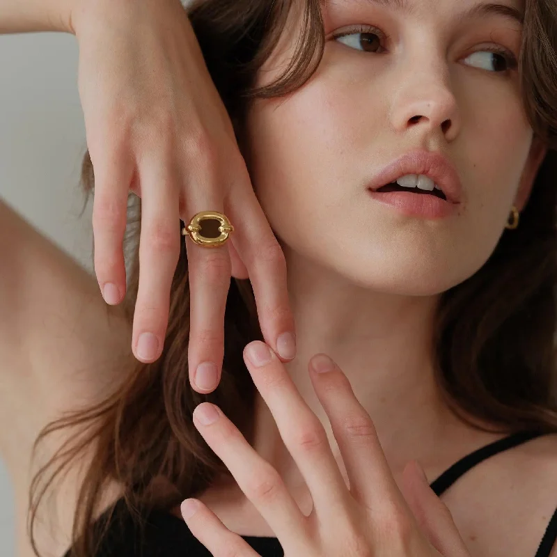 Limited-Time Offer On Elegant Jewelry Pieces Core Loop Ring