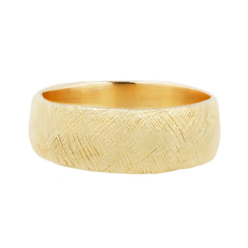 Elevate Your Jewelry Collection With Limited-Time Savings Cy Ring