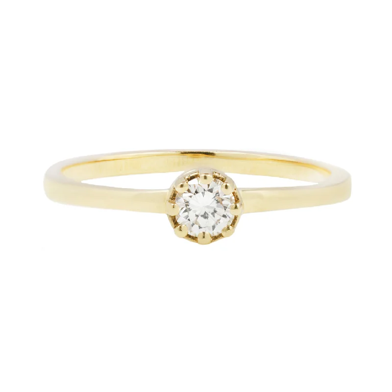 Delicate Crystal Jewelry For Sophisticated Charm Crown ring