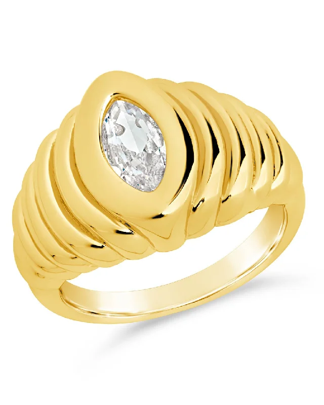 Exclusive Jewelry Markdowns – Limited-Time Offer CZ Studded Croissant Ring