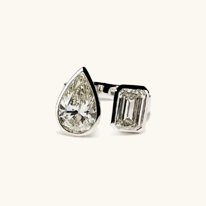 Luxury Jewelry Sale – Elegant Styles At Unbeatable Prices Pear and Emerald Toi et Moi Lab Diamond Engagement Ring Luxury Jewelry Sale – Elegant Styles At Unbeatable Prices Pear and Emerald Toi et Moi Lab Diamond Engagement Ring