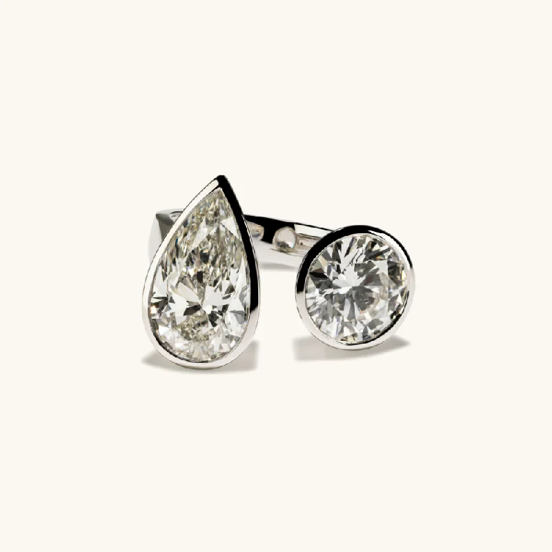 Limited-Time Offer On Premium Jewelry Collections Pear and Round Toi et Moi Lab Diamond Engagement Ring Limited-Time Offer On Premium Jewelry Collections Pear and Round Toi et Moi Lab Diamond Engagement Ring