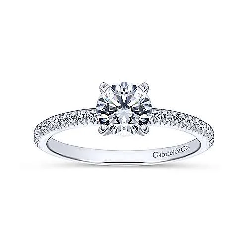 Discounted Jewelry For A Glamorous Look Diamond Engagement Ring