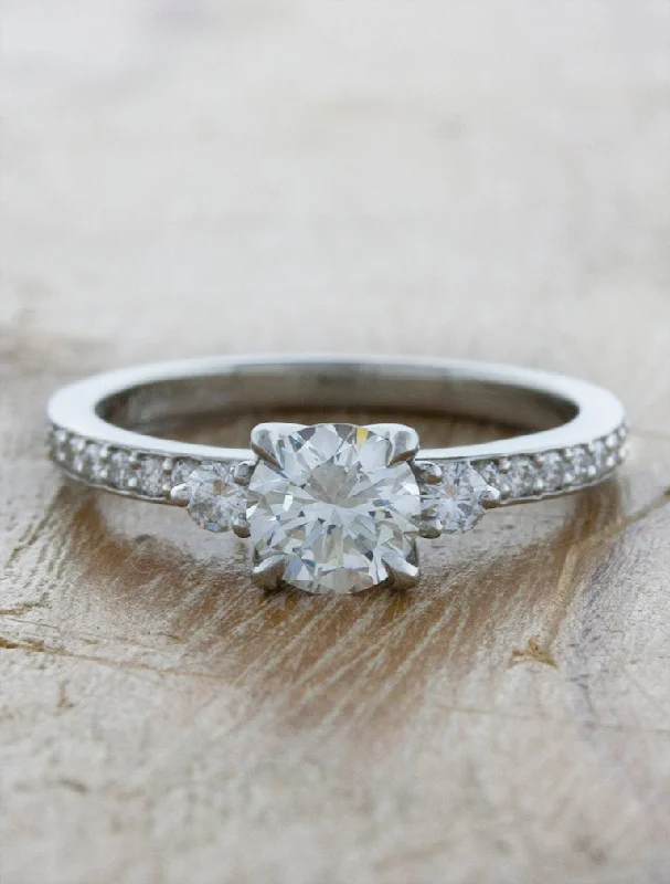 Don't Miss Out On Jaw-Dropping Jewelry Discounts Jolie