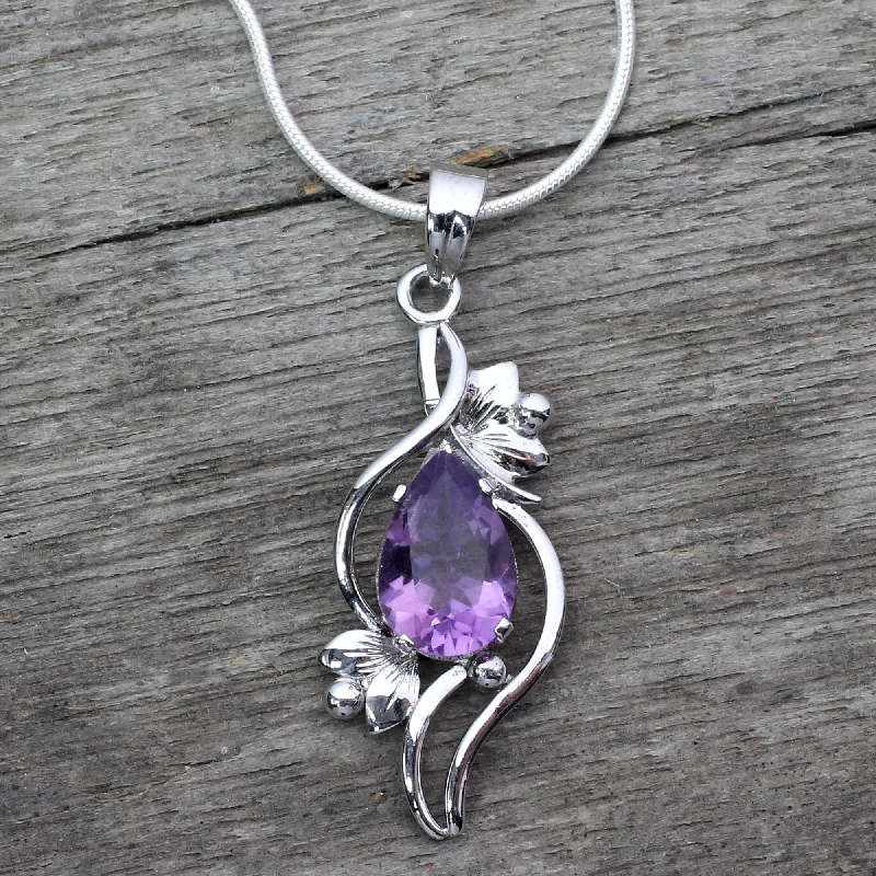 The Biggest Jewelry Sale Of The Year Is Here Bengal Blossom Flower Necklace