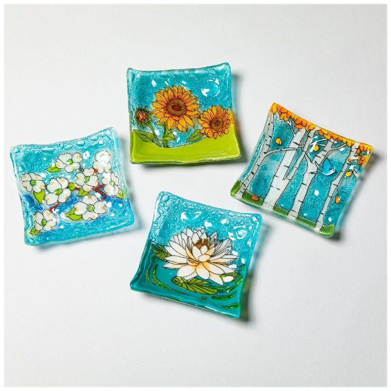 Affordable Glamour – Premium Jewelry For Less Hand Painted Flowers Recycled Glass Dish Affordable Glamour – Premium Jewelry For Less Hand Painted Flowers Recycled Glass Dish
