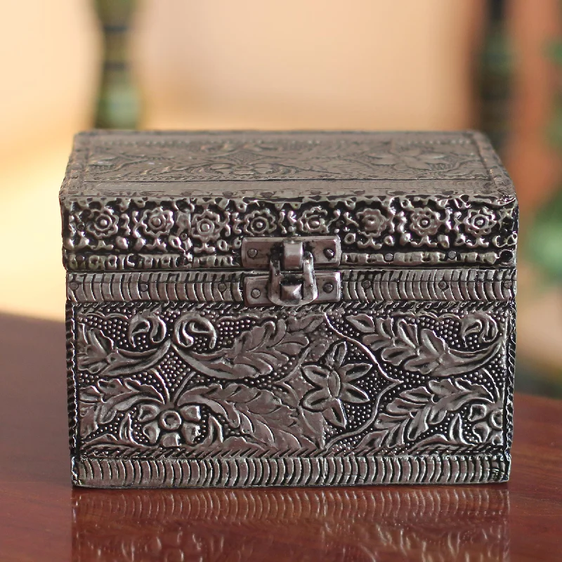 Luxury Jewelry At Unbeatable Discounts Persian Paradise Metallic Jewelry Box