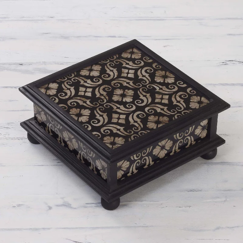 The Ultimate Jewelry Sale – Shop Premium Styles Silver Blossoms Peruvian Reverse Painted Glass Jewelry Box The Ultimate Jewelry Sale – Shop Premium Styles Silver Blossoms Peruvian Reverse Painted Glass Jewelry Box