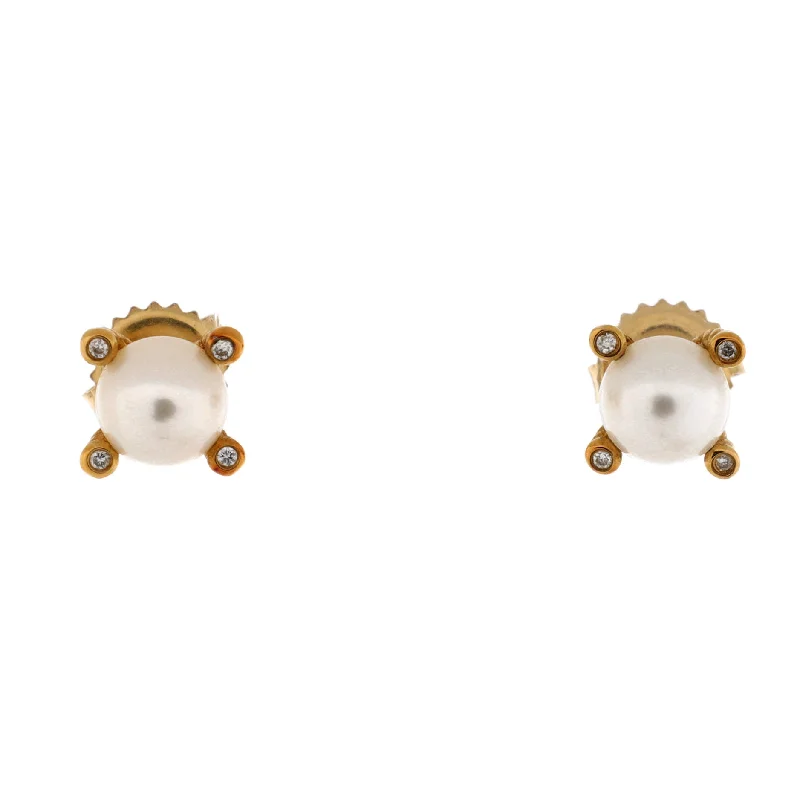 Shop Fine Jewelry With Amazing Deals Cable Classic Stud Earrings 18K Yellow Gold with Diamonds and Pearl 7.4mm Shop Fine Jewelry With Amazing Deals Cable Classic Stud Earrings 18K Yellow Gold with Diamonds and Pearl 7.4mm