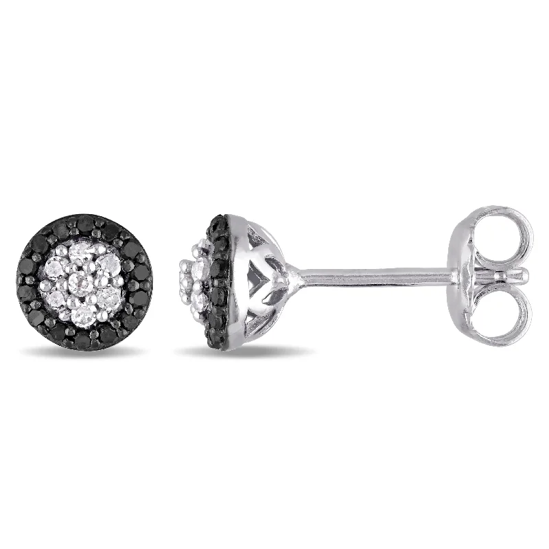 Stunning Statement Jewelry, Unbeatable Discounts Mimi & Max 1/4ct TW Black and White Diamond Cluster Stud Earrings in Sterling Silver Stunning Statement Jewelry, Unbeatable Discounts Mimi & Max 1/4ct TW Black and White Diamond Cluster Stud Earrings in Sterling Silver