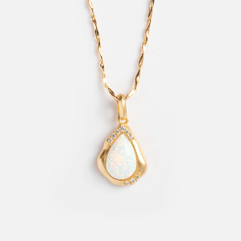 Unique Jewelry Designs Now At Discounted Rates Luster Pendant Necklace