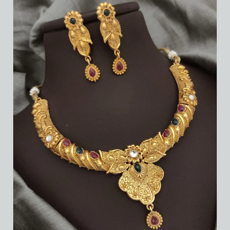 Romantic Heart-Shaped Jewelry For Special Gifts FS Collection Gold Plated Pota Stone Necklace Set Romantic Heart-Shaped Jewelry For Special Gifts FS Collection Gold Plated Pota Stone Necklace Set