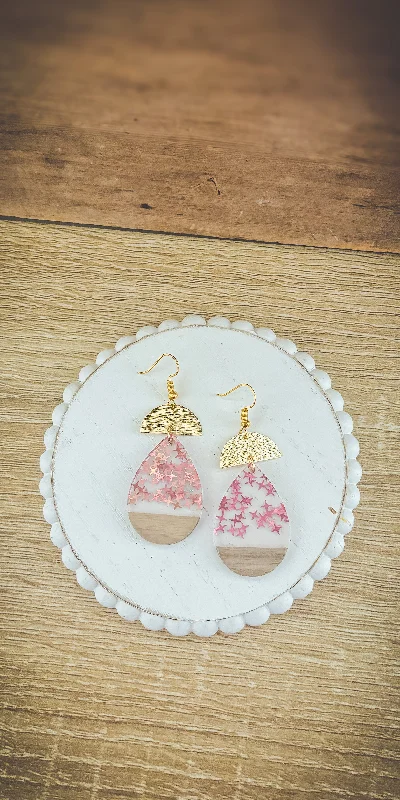 Flash Jewelry Sale – Get Stunning Pieces At Low Prices Beautiful Wood and Pink Fleck Resin Earrings Flash Jewelry Sale – Get Stunning Pieces At Low Prices Beautiful Wood and Pink Fleck Resin Earrings