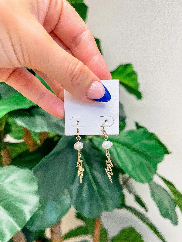 Premium Diamond Jewelry At Once-In-A-Lifetime Discounts Pearl Lightning Bolt Dangle Earrings Premium Diamond Jewelry At Once-In-A-Lifetime Discounts Pearl Lightning Bolt Dangle Earrings