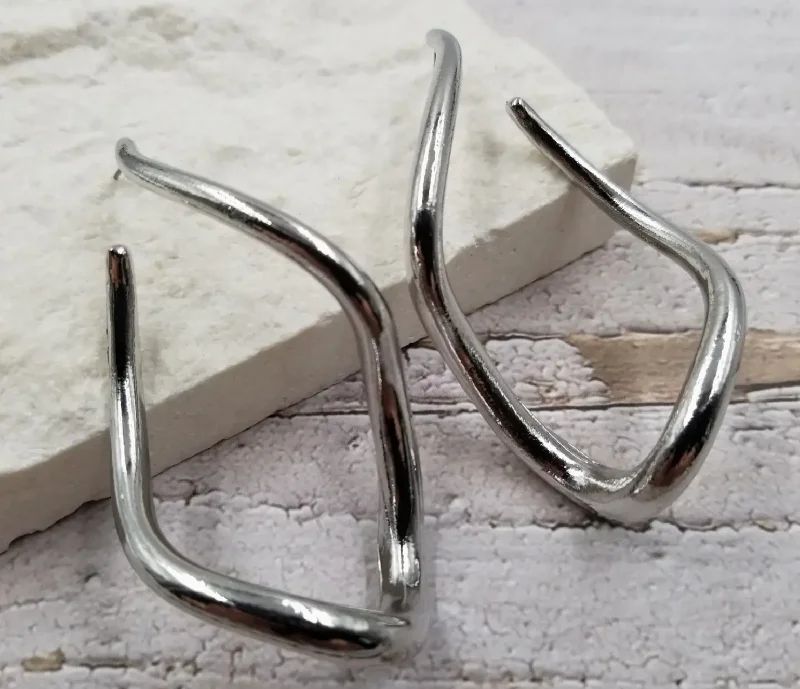Unmissable Discounts On Timeless Jewelry Pieces Twisted Line Earrings - Silver