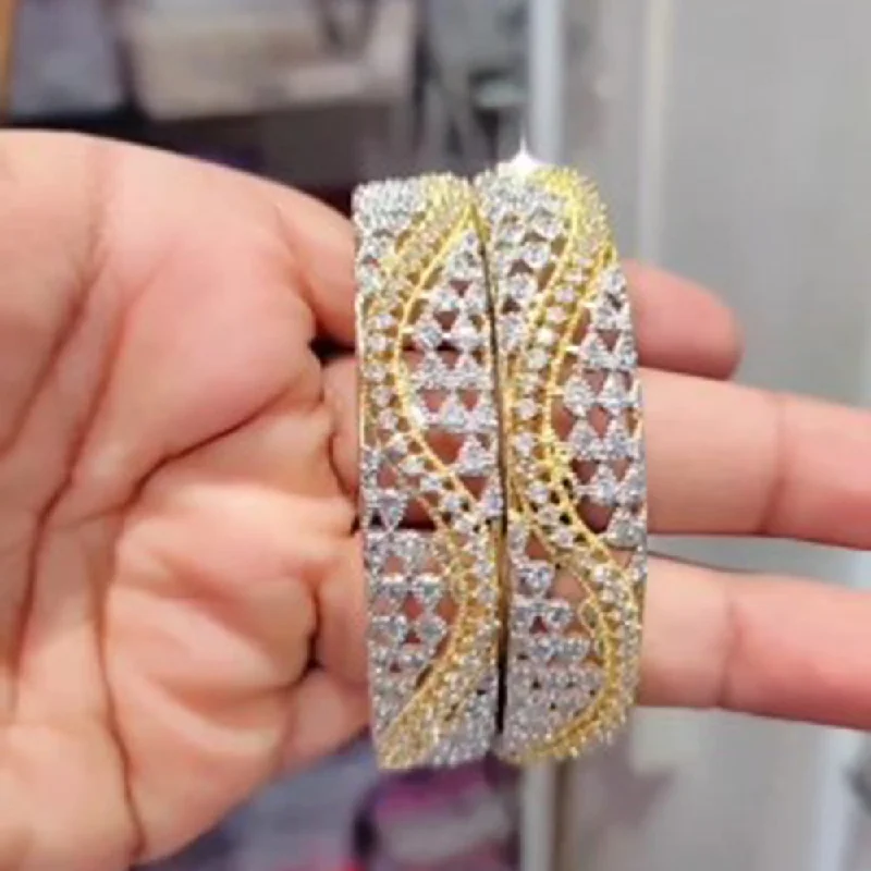 Grab Exquisite Jewelry At The Lowest Prices Aamrapali Gold Plated AD Bangle