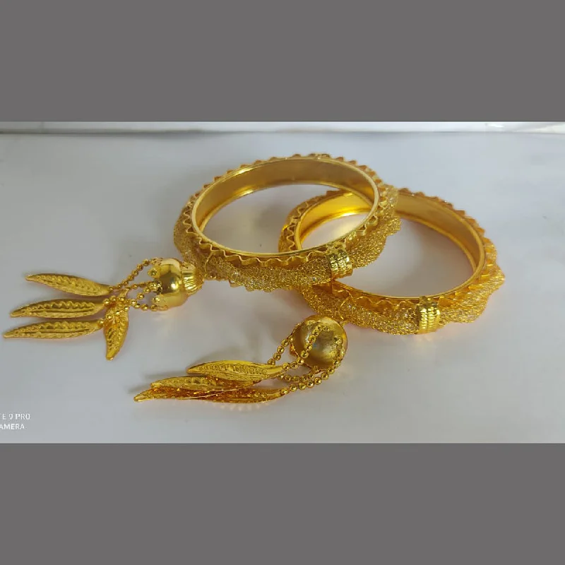 Discounted Jewelry For A Glamorous Look Ravechi Art Gold Plated Bangles Set